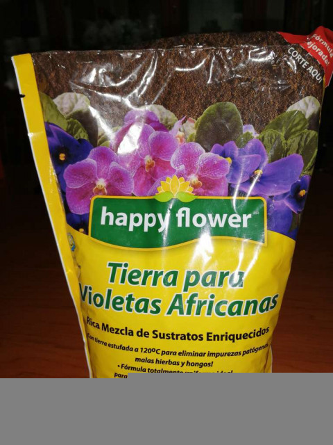 Oferta $12 en Walmart ? Walmart, Reforma Puebla.: Tierra para violetas  africanas