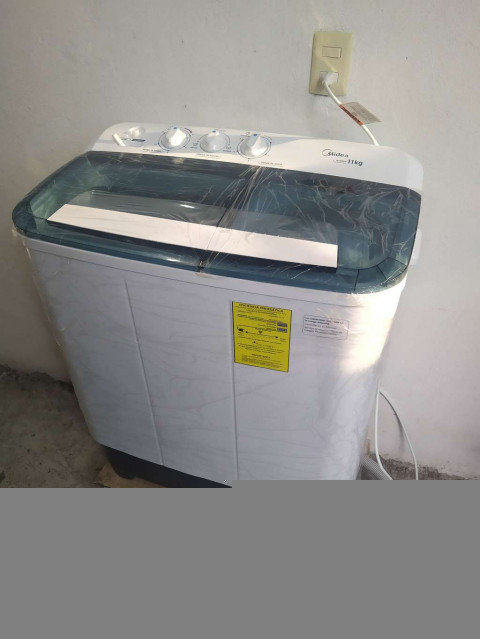 Oferta $2,490 en Bodega Aurrera ? Bodega Aurrerá La Virgen Cdmx: lavadora/ secadora semi automática marca Midea 11kg